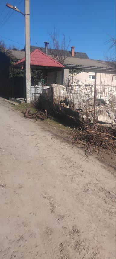 Продаём Дачный участок в пригороде 5 км от Кишинёв