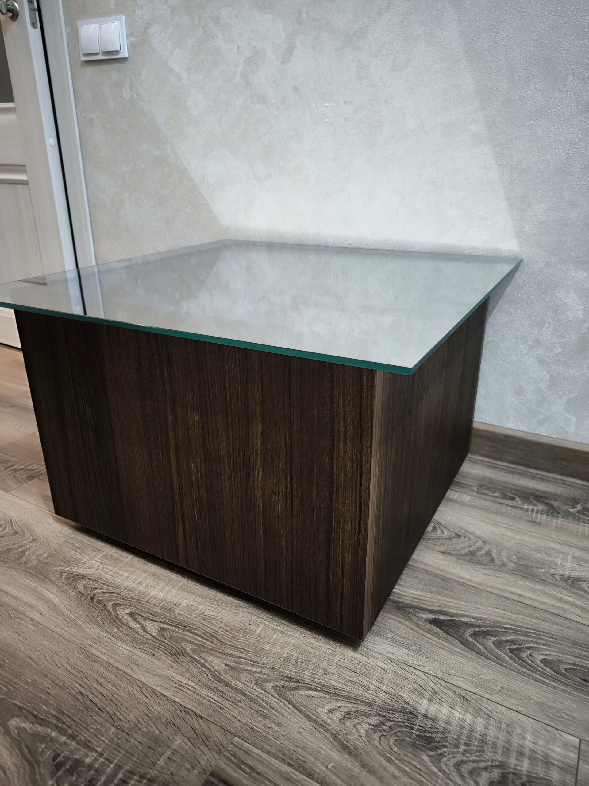 Masă de cafea cu efect infinit