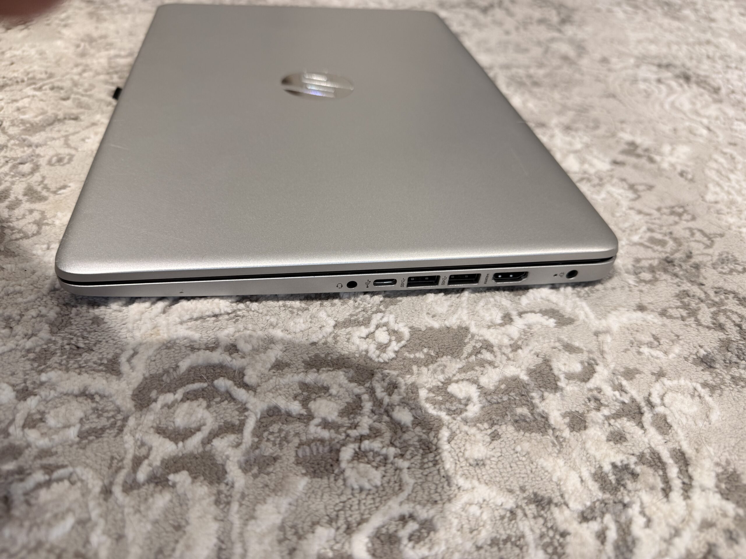 HP | 8 RAM | i3 | SSD 256 NVMe