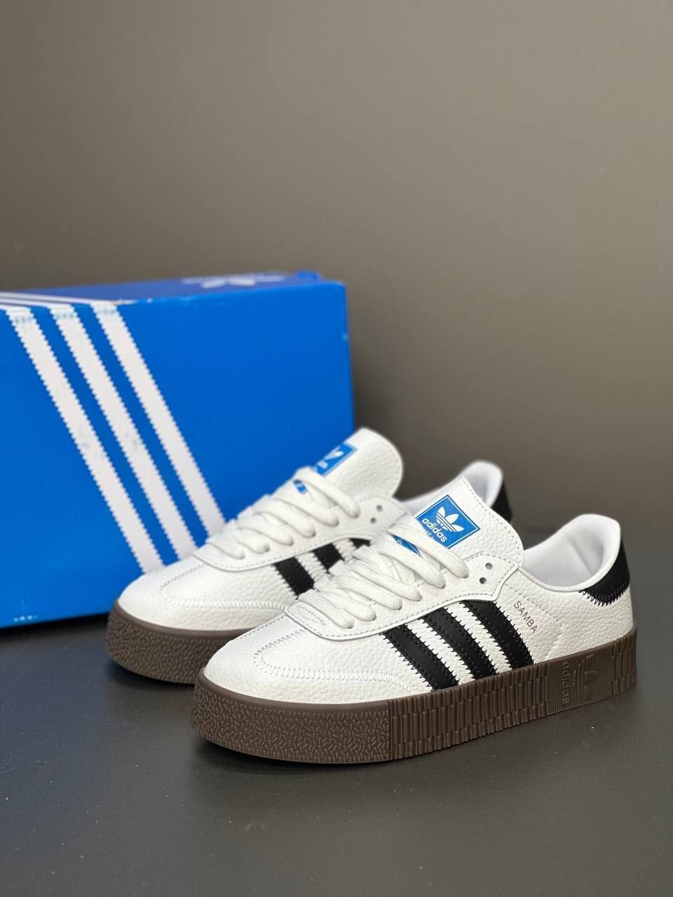 Кроссовки разных брендов новые по низким ценам