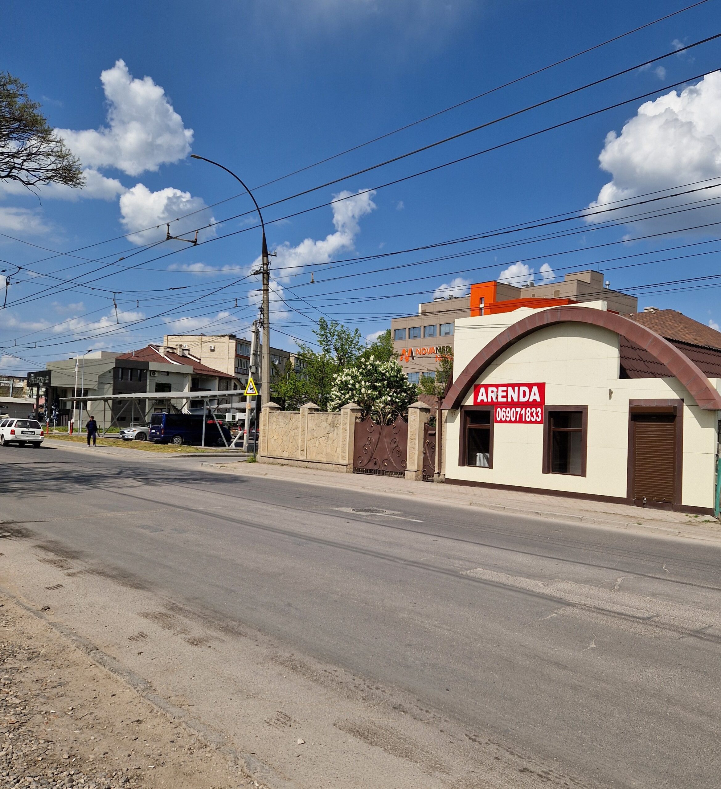 Chirie spațiu 20 m², Bălți, prima linie