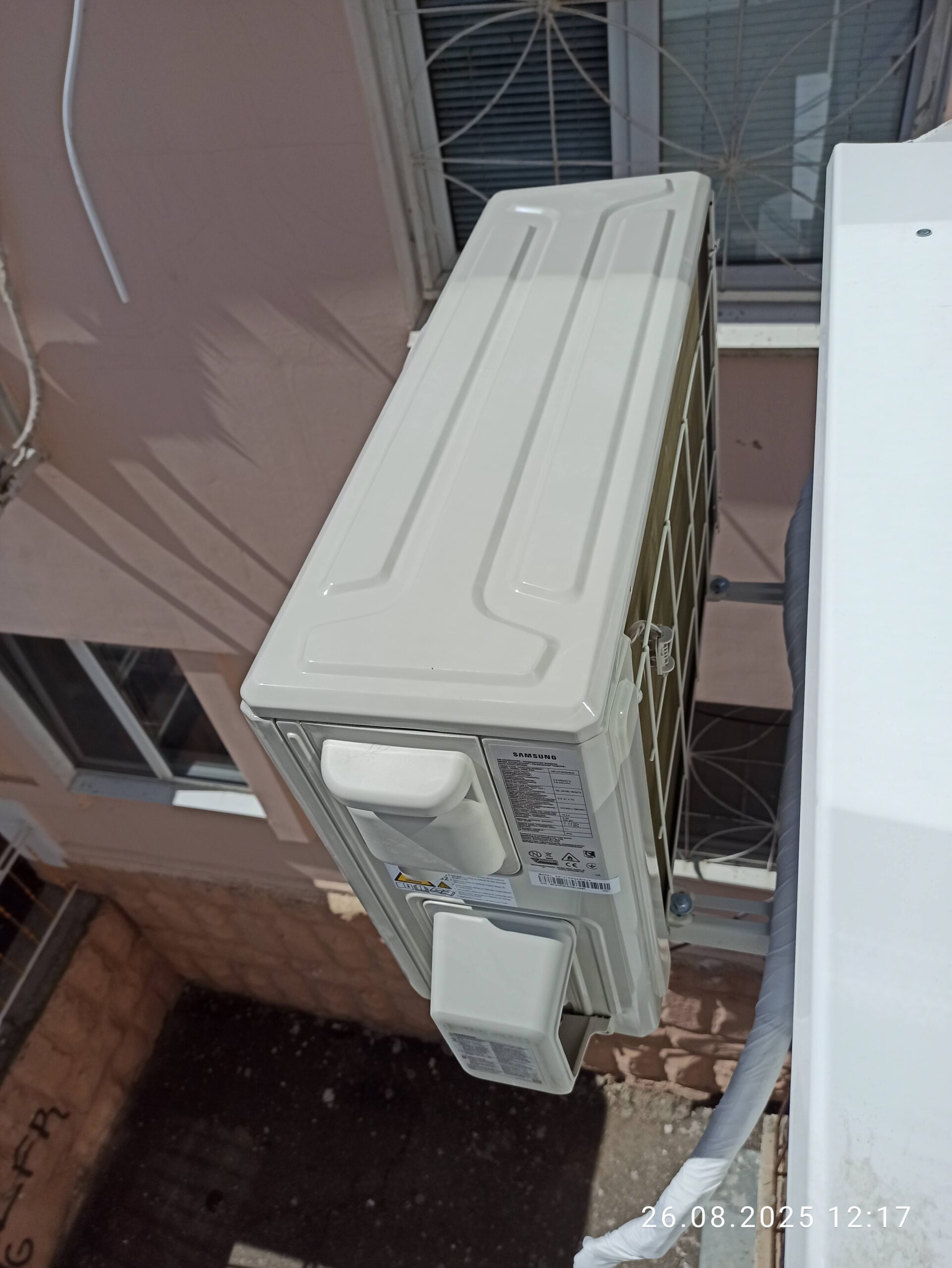 Установка кондиционеров. Обслуживание. 076548238