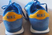 Nike Internationalist blue yellow