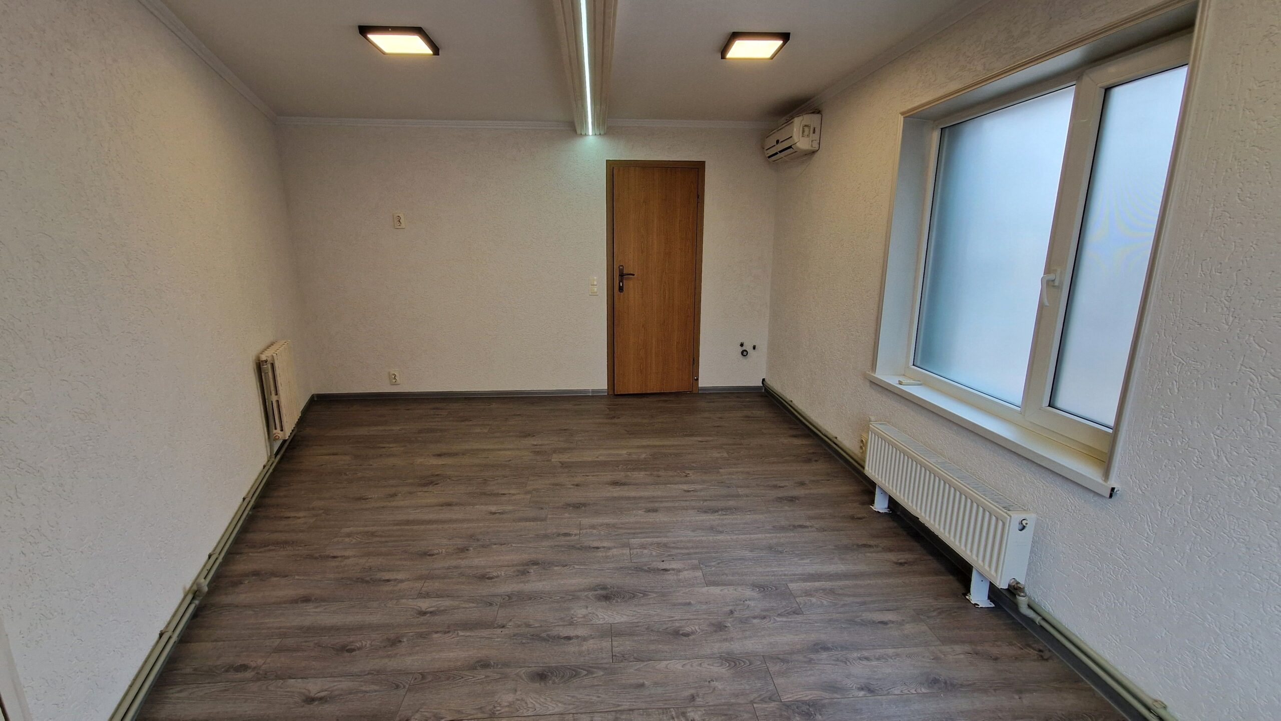 Chirie spațiu 20 m², prima linie, Bălți