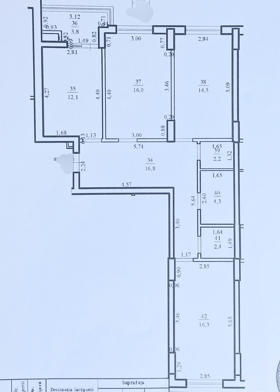 Apartament cu 3 camere, bloc nou, variantă albă