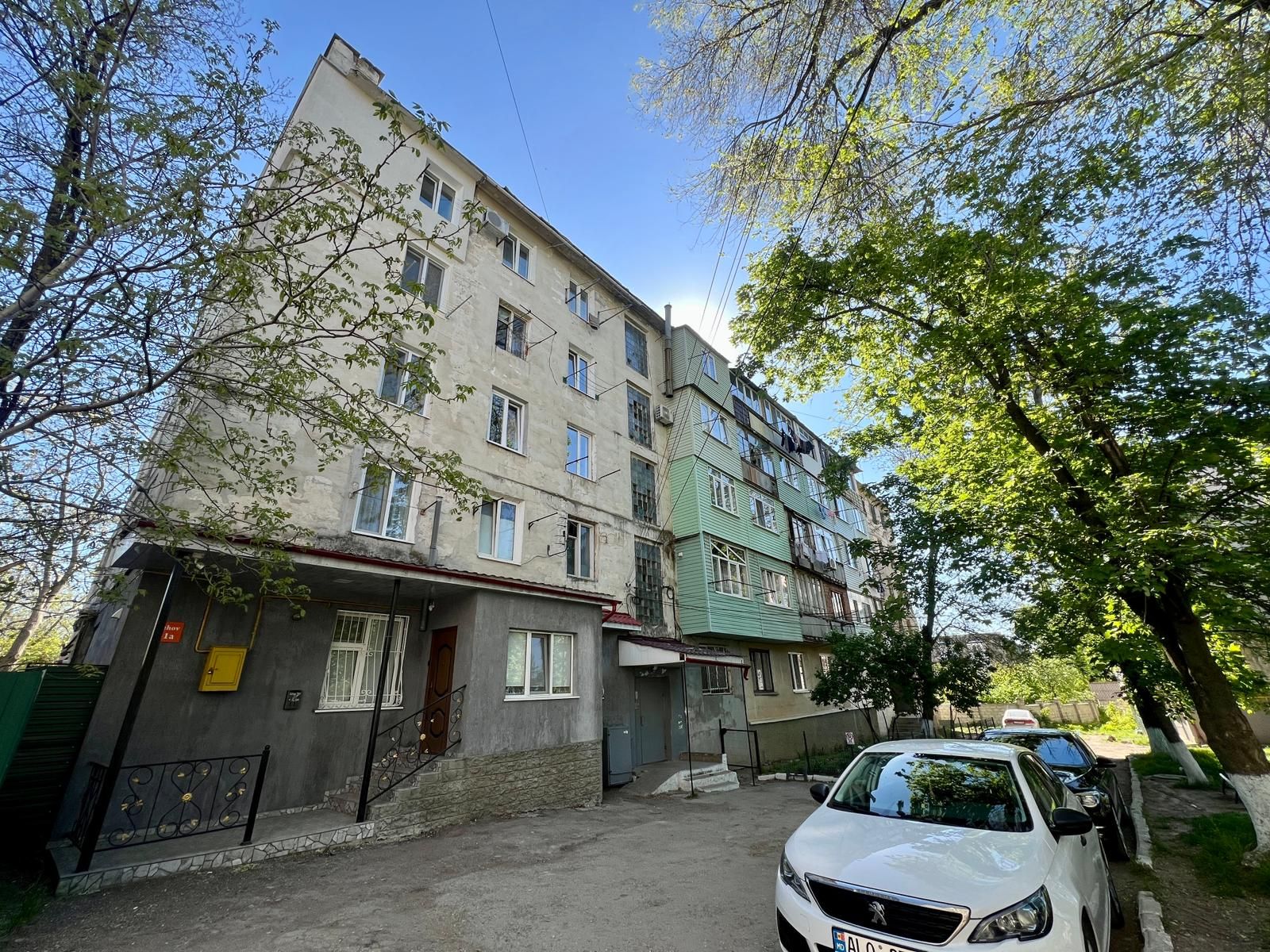 Продам квартиру с мебелью и техникой!