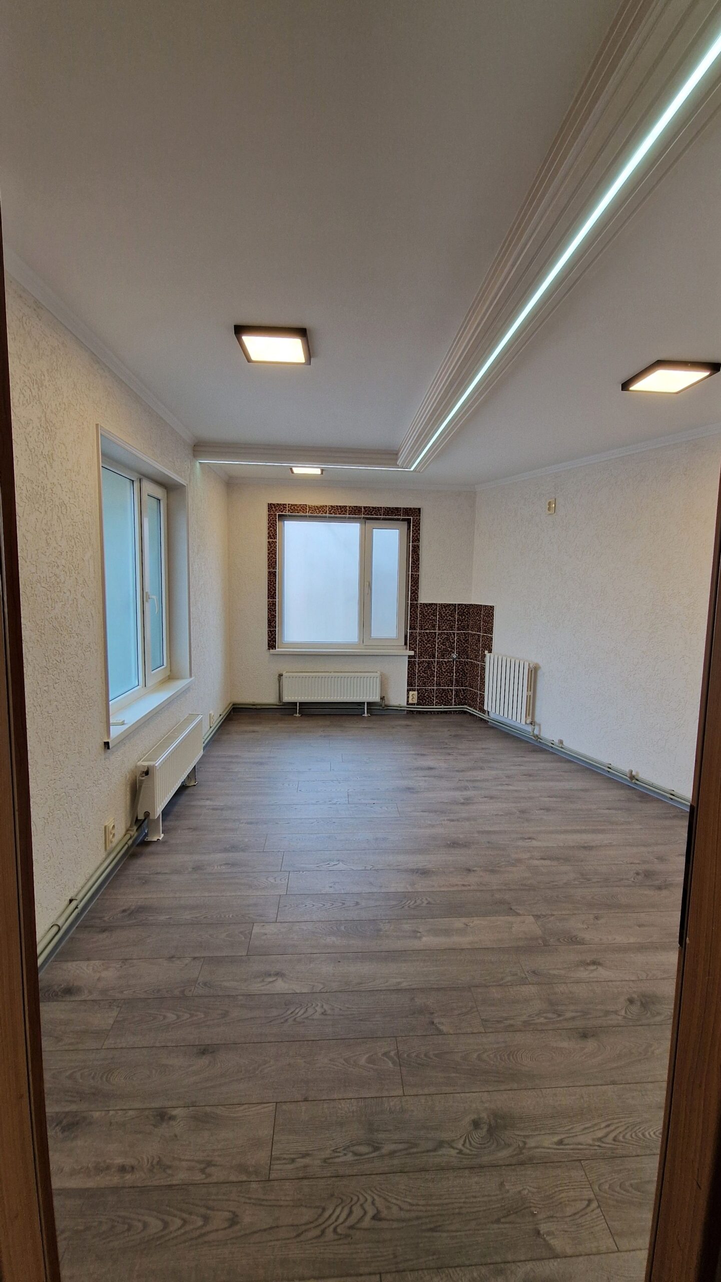Chirie spațiu 20 m², prima linie, Bălți
