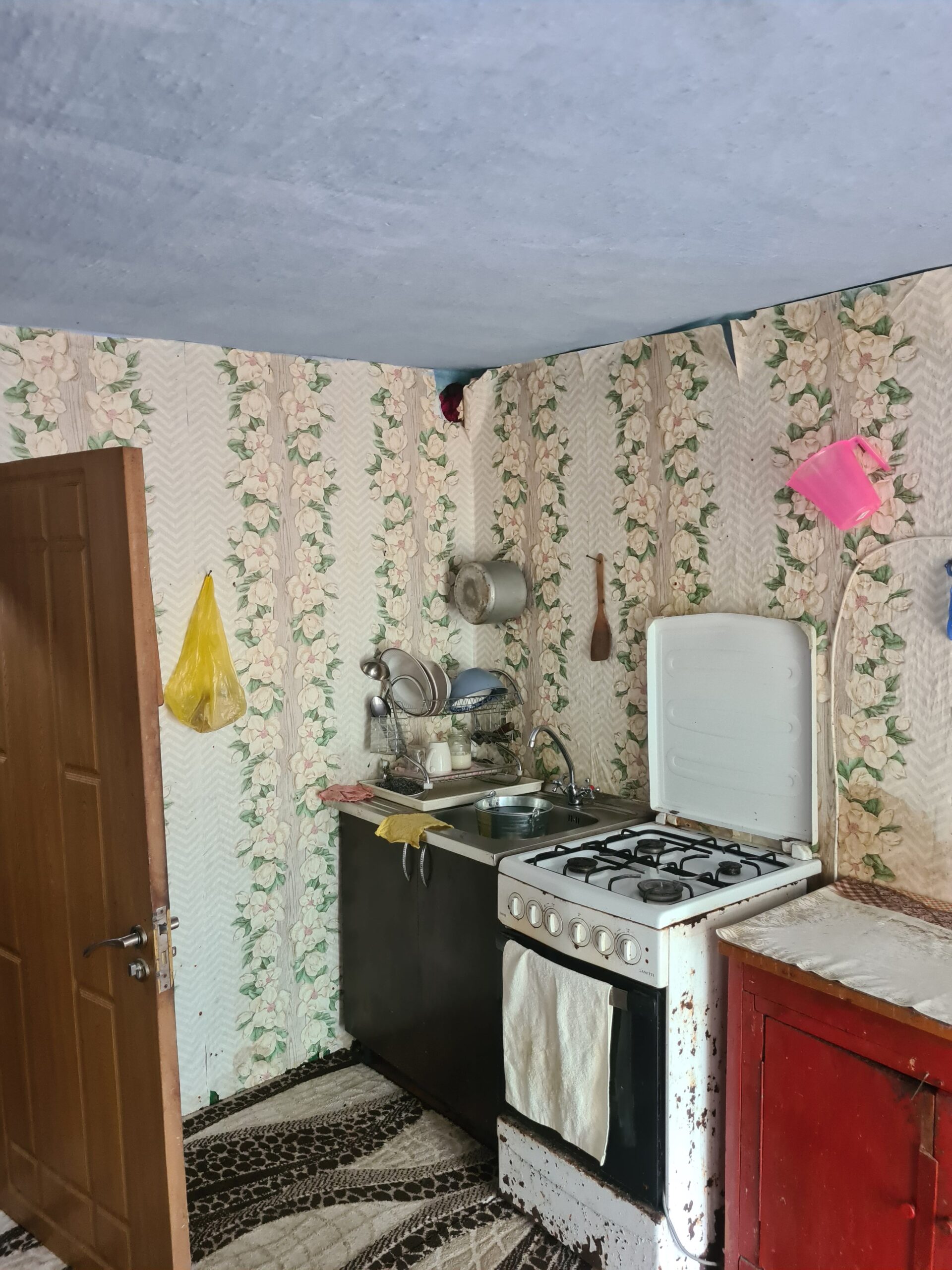 Продам дом 2этажа,.