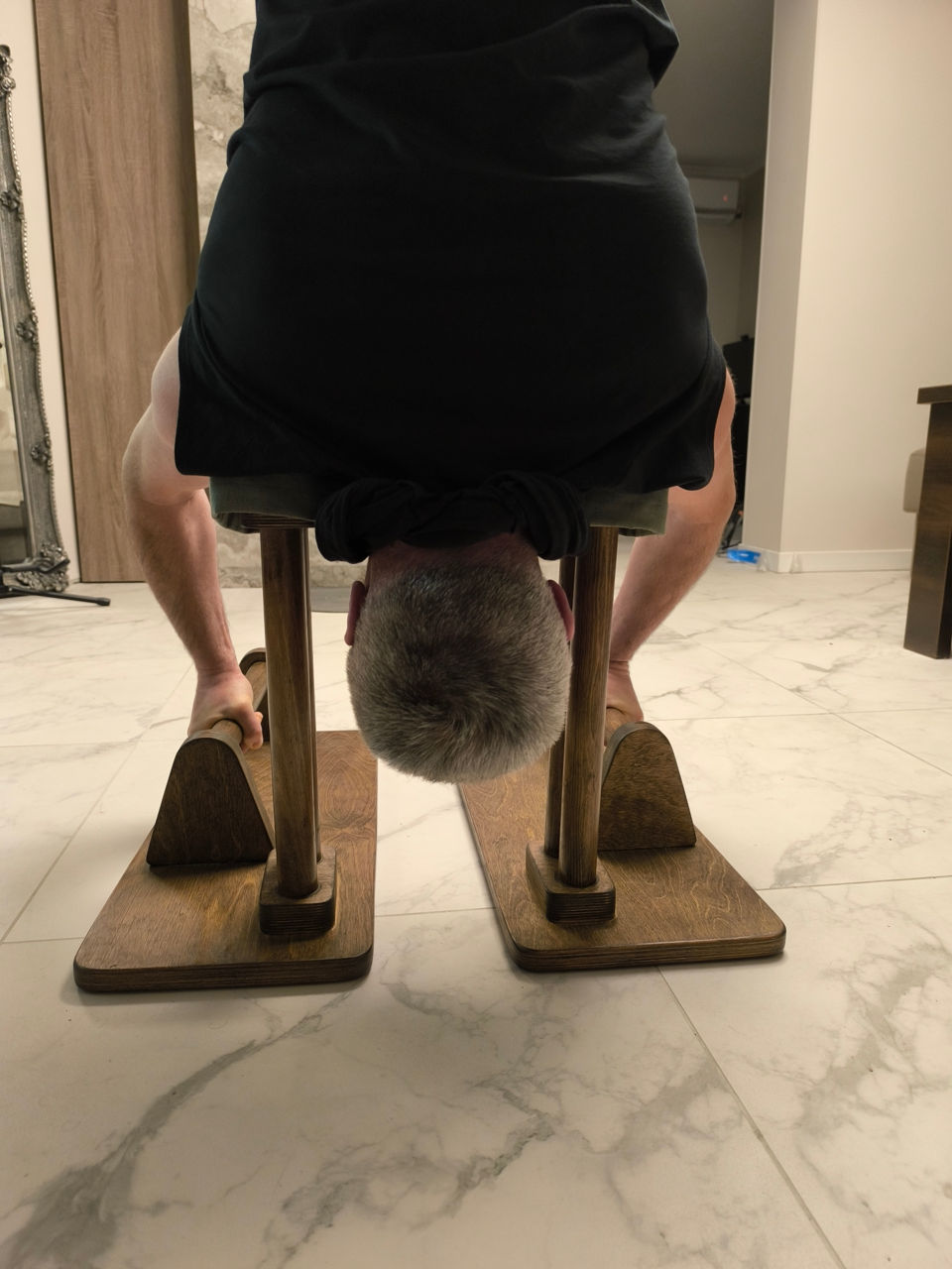Shirasana. Pentru headstand.