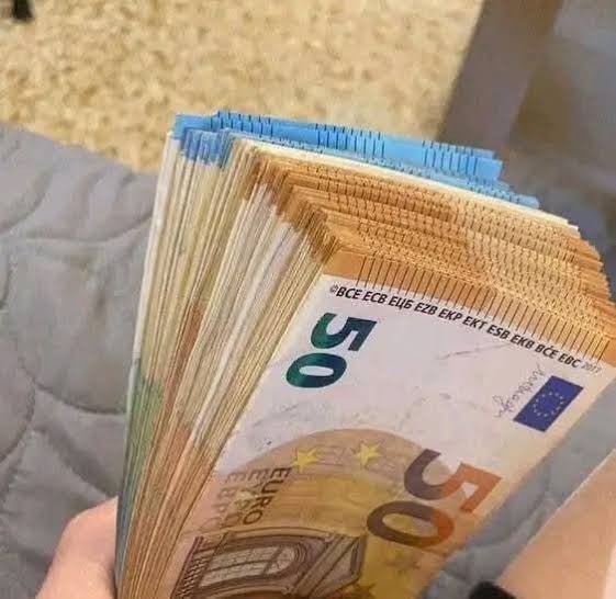 Мы предлагаем все виды потребительских кредитов.