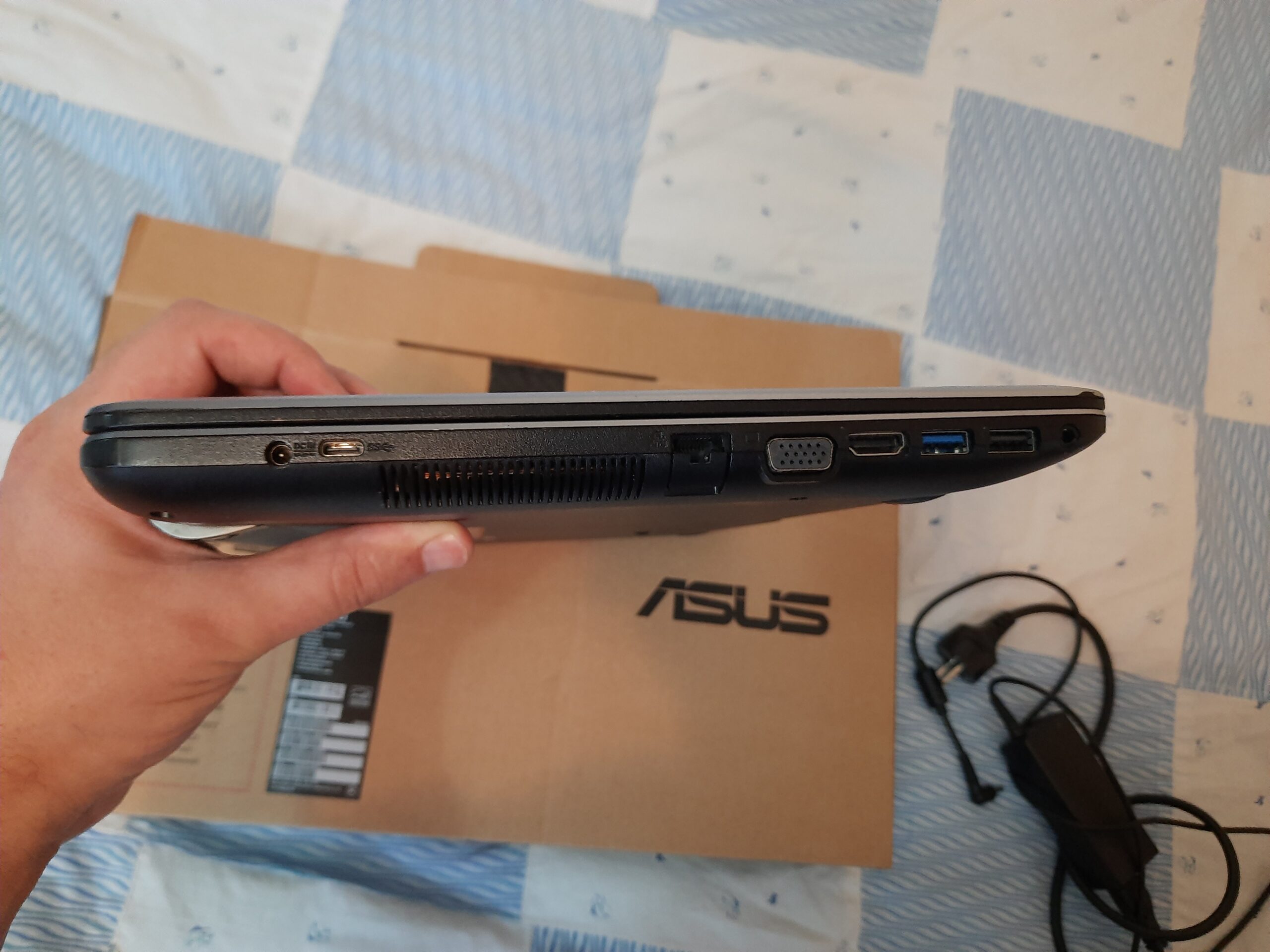 Fujitsu lifebook e547