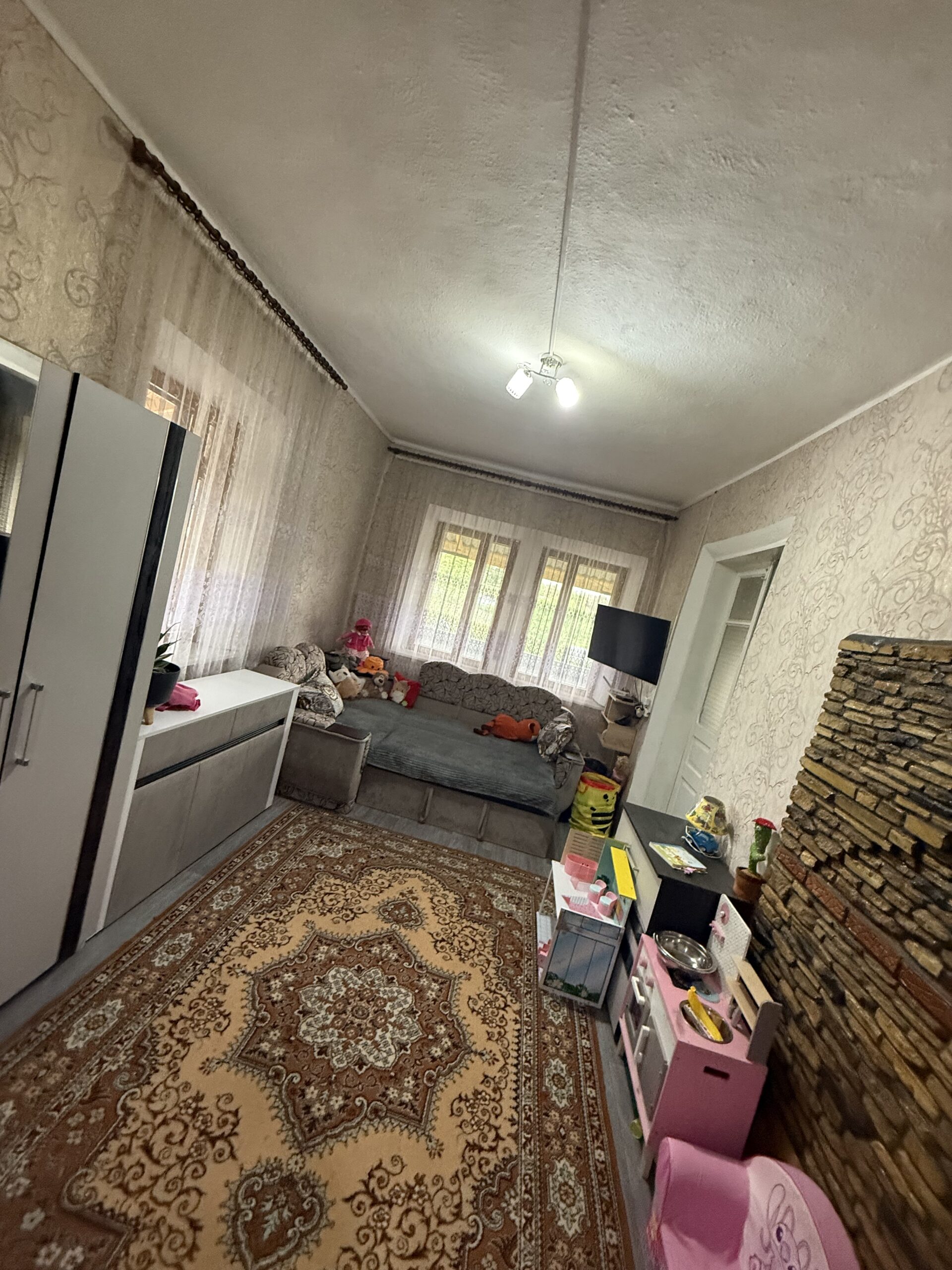 Se vinde casa
