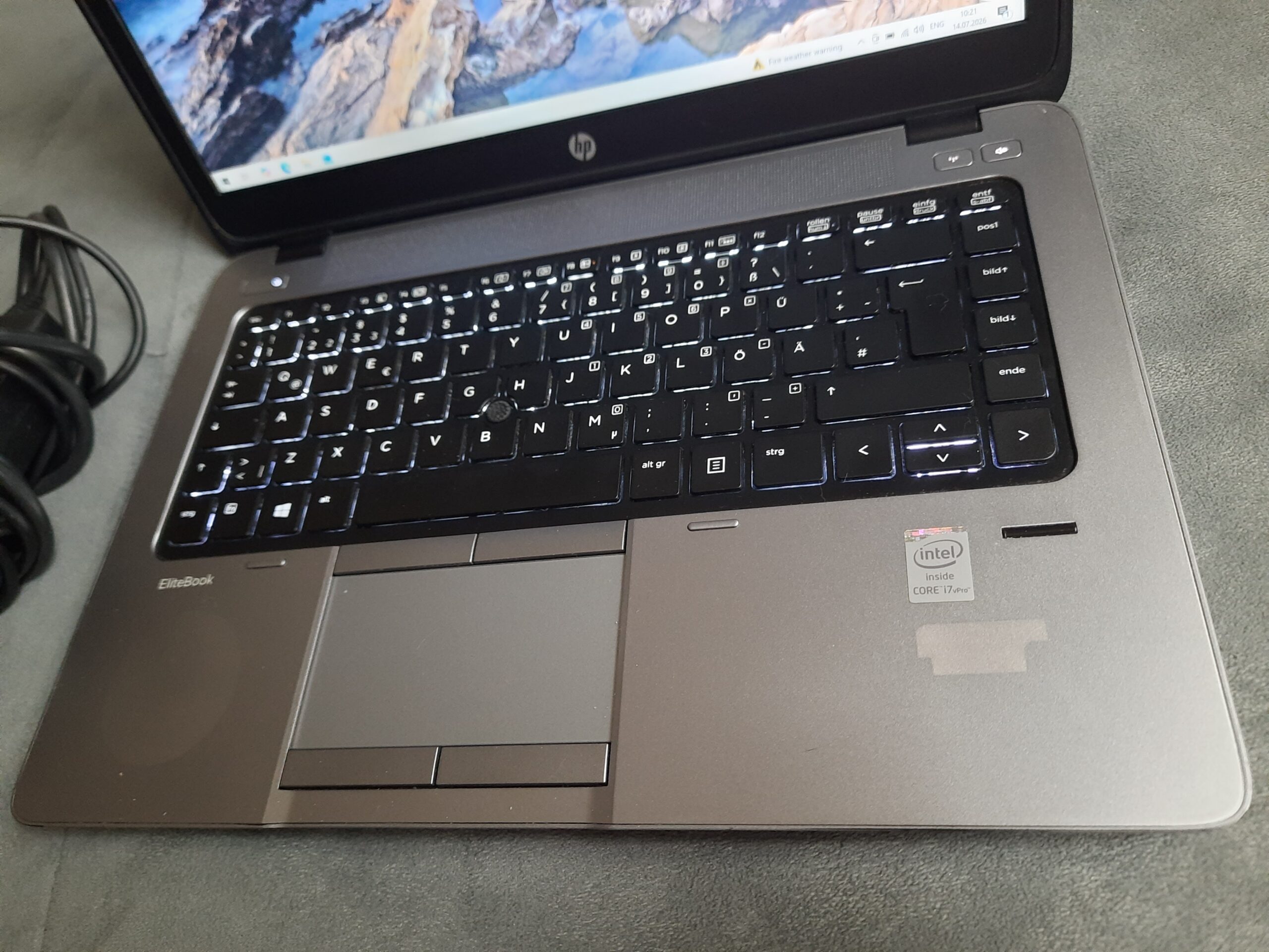 Asus UX303L i7-5500U