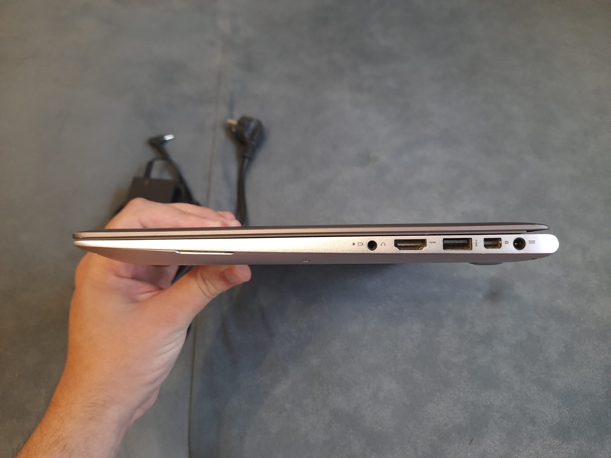 Asus UX303L i7-5500U