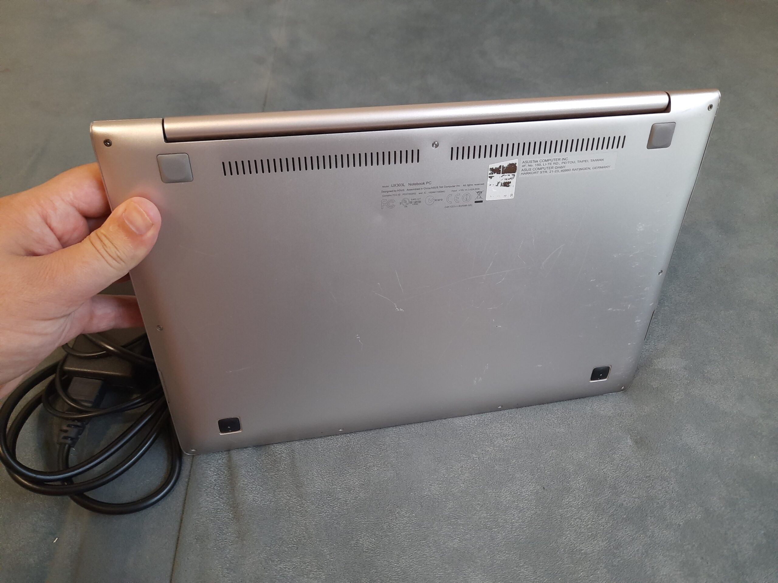 Asus UX303L i7-5500U