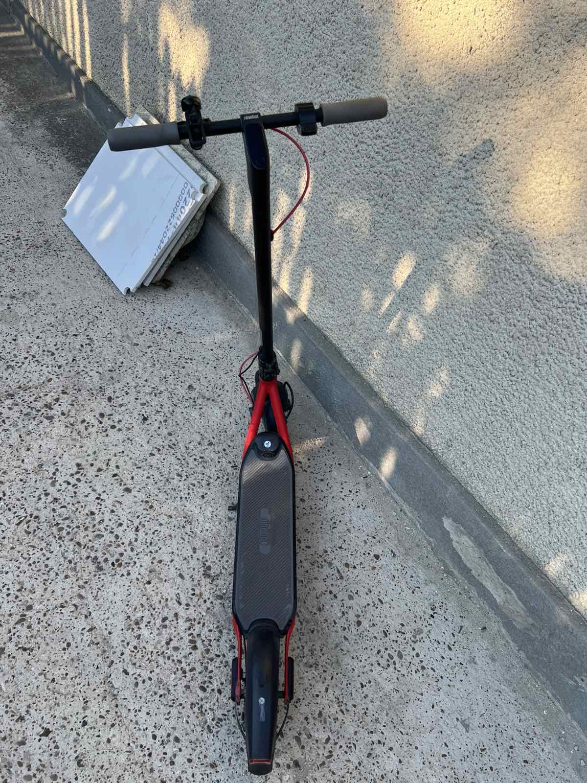 Продаю электросамокат Segway Ninebot KickScooter D