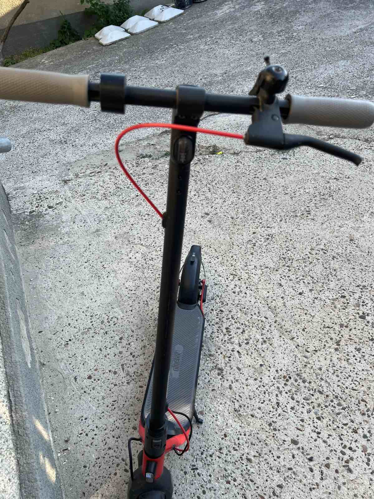 Продаю электросамокат Segway Ninebot KickScooter D