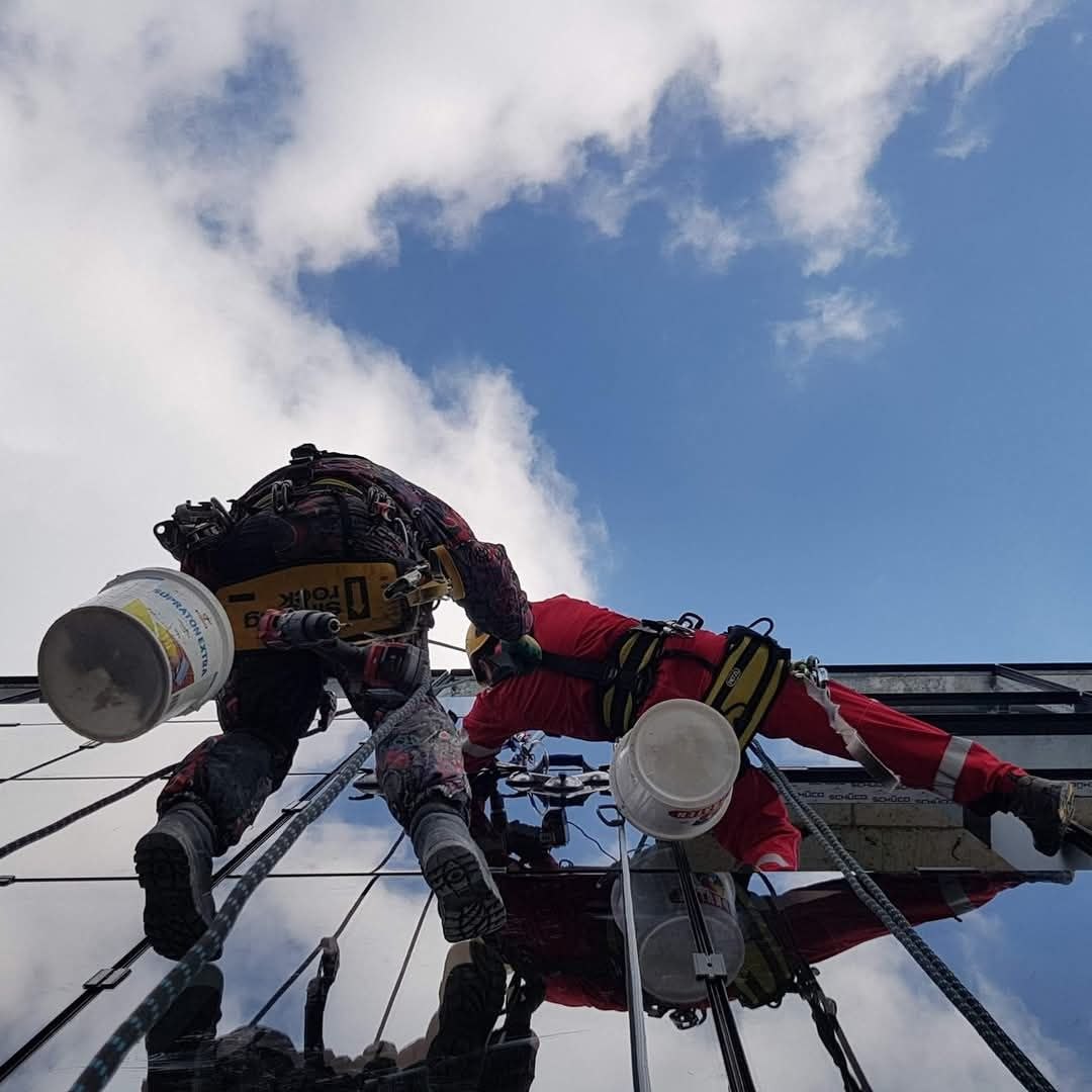 Alpinism utilitar -Услуги промышленного альпинизма