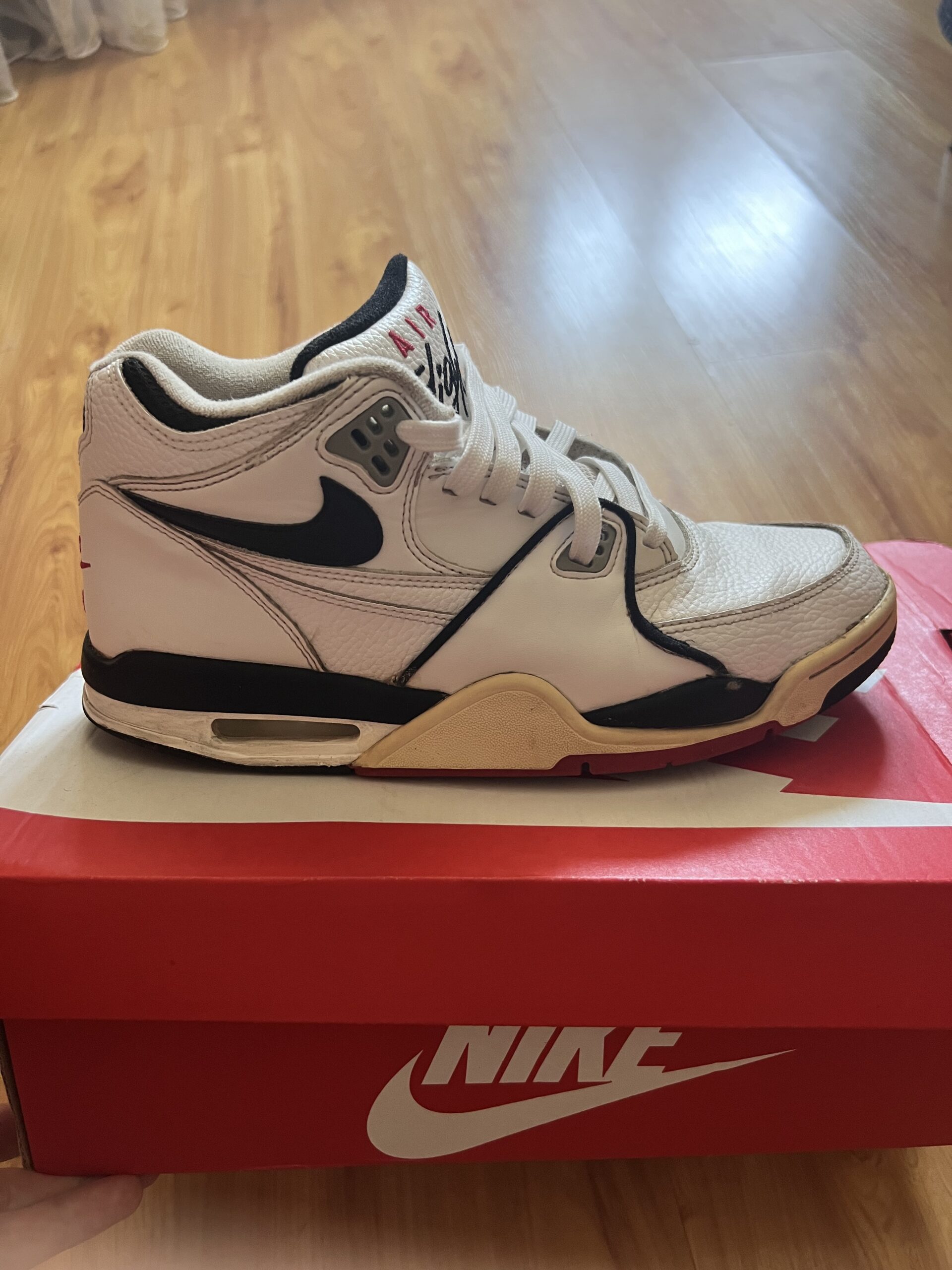 Кроссовки Nike Air Flight 89 White/Black (Размер 4