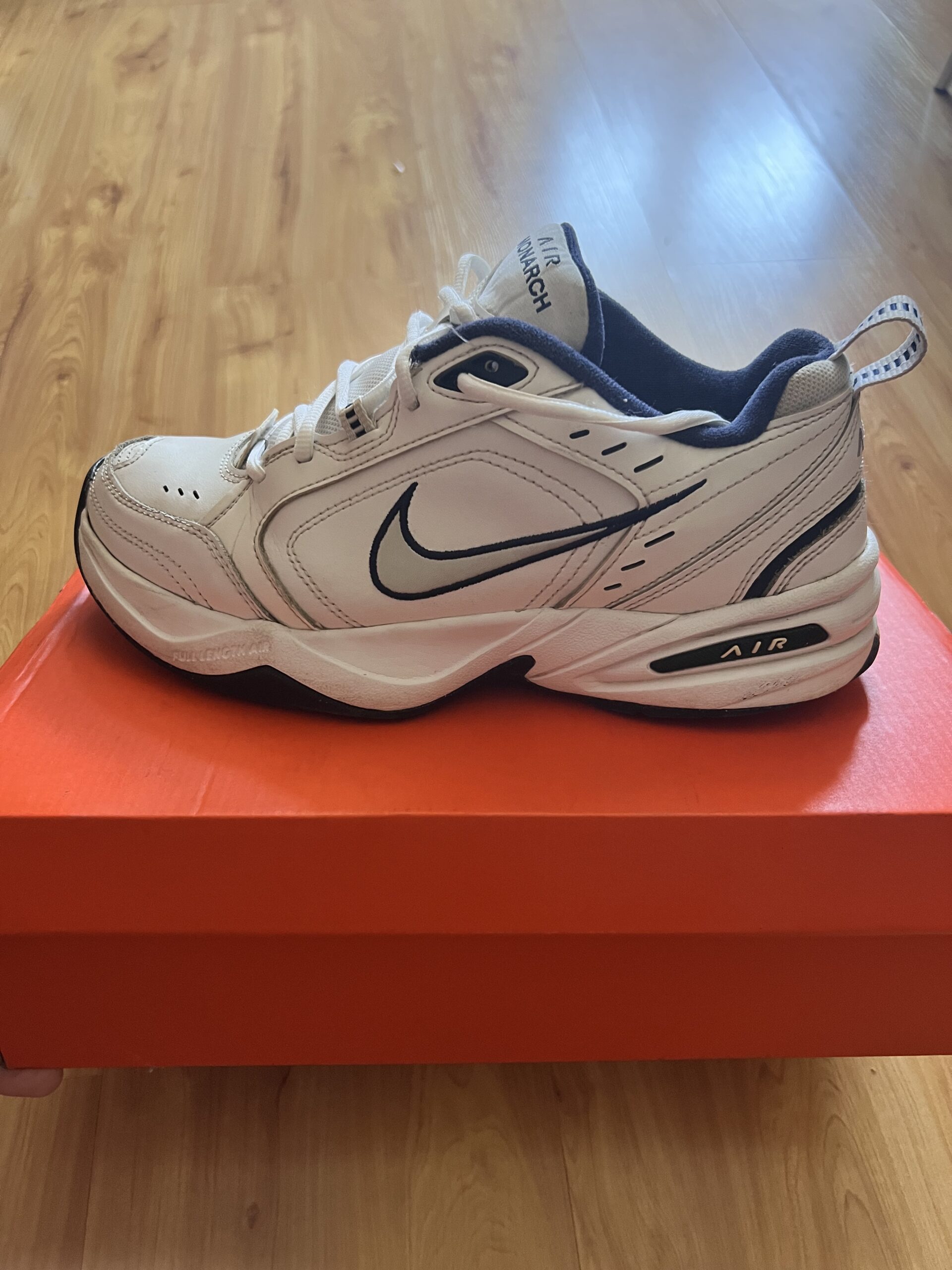 Кроссовки Nike Air Monarch IV White/Navy (Размер 4