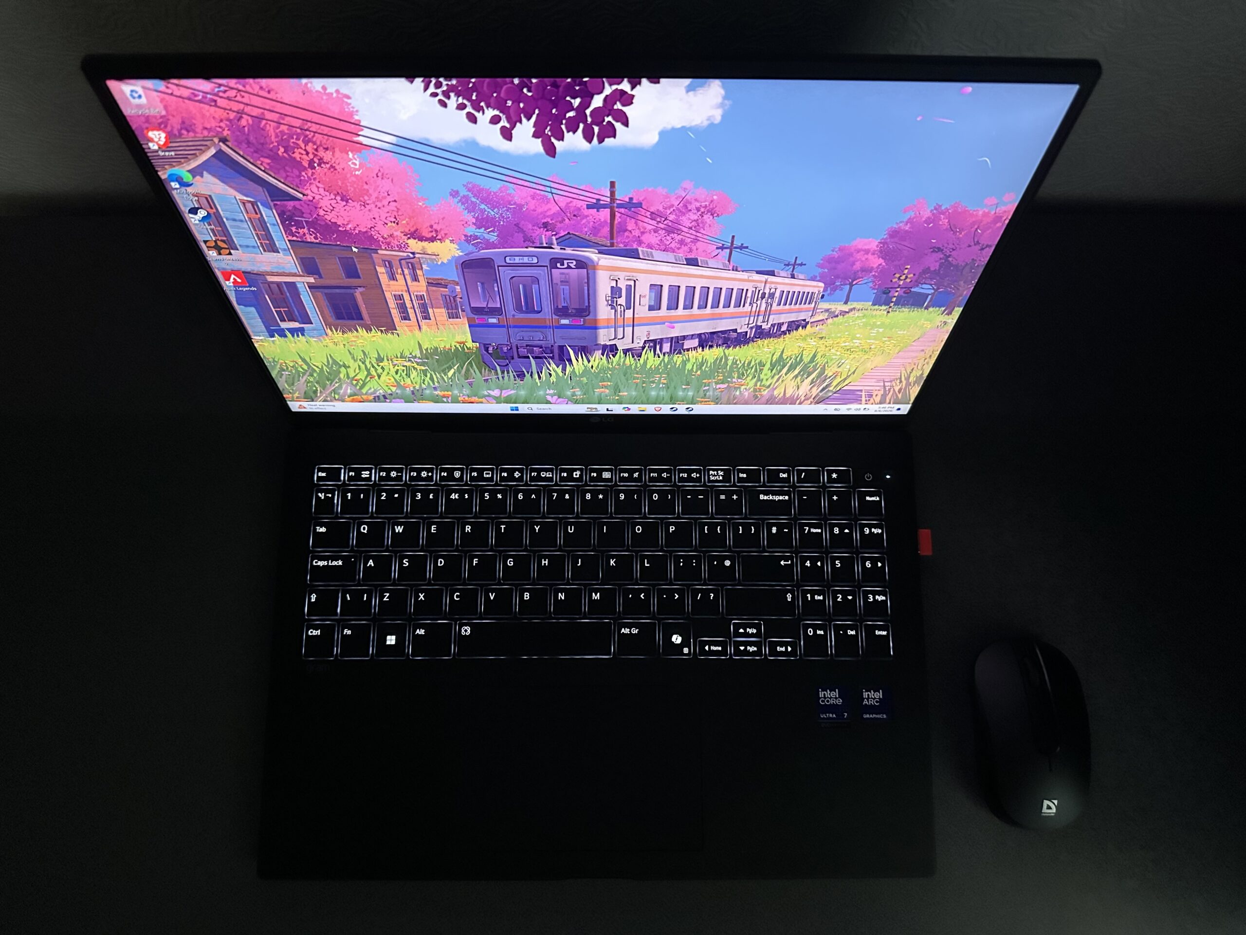 LG Gram 16 — Intel Core Ultra 7 (256V)