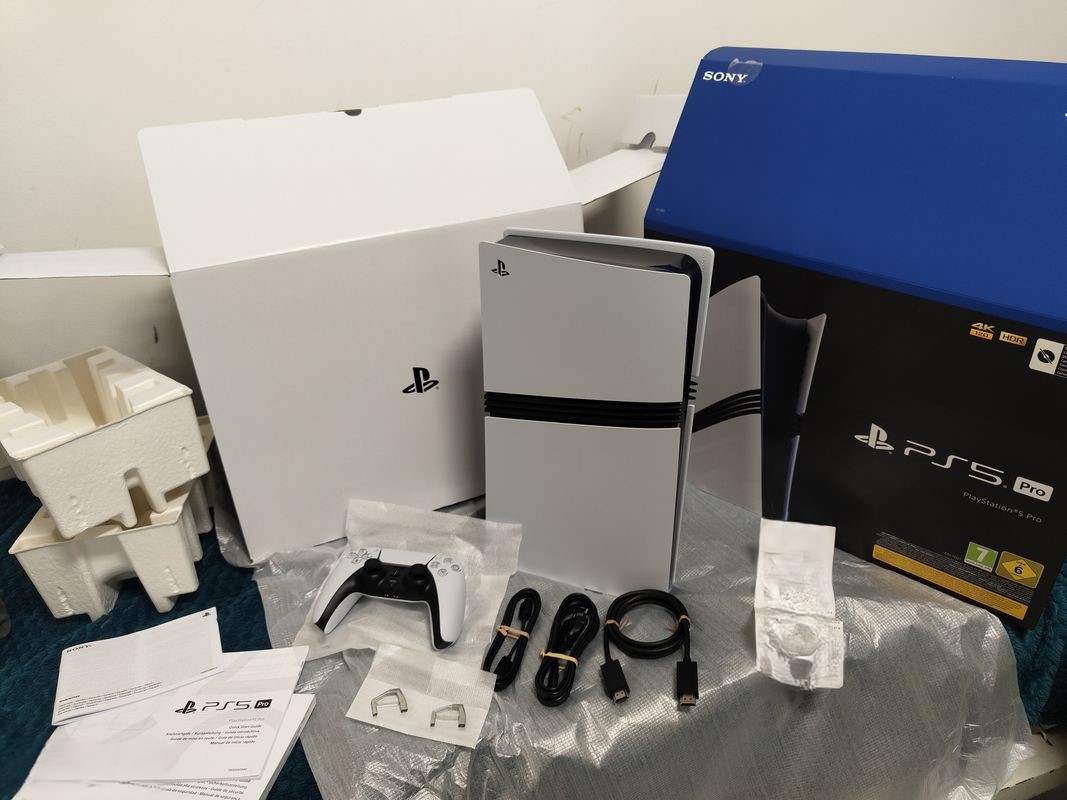 Sony PlayStation PS5 Pro 2TB , Sony PS5 Slim