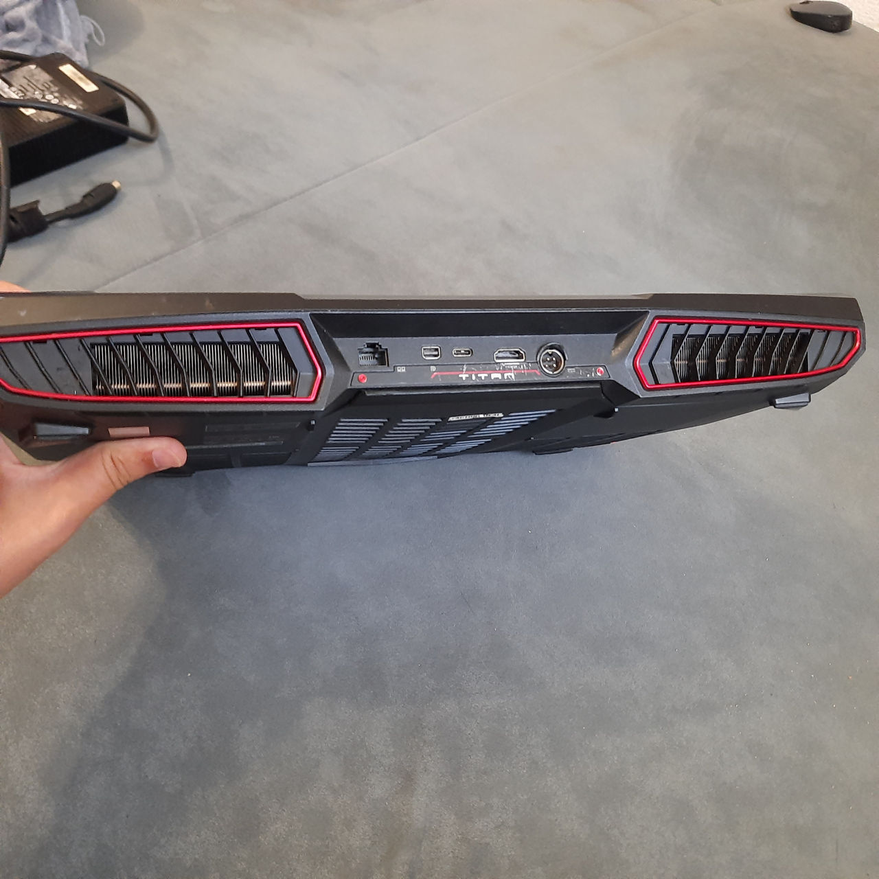 MSI GT75 Titan i7-9750H RTX 2080