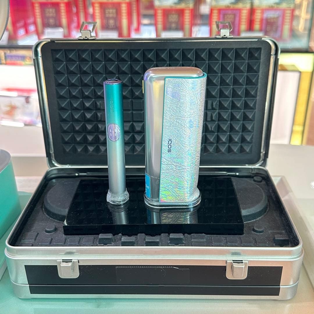 Iqos iluma prime I Seletti (Limited Edition))