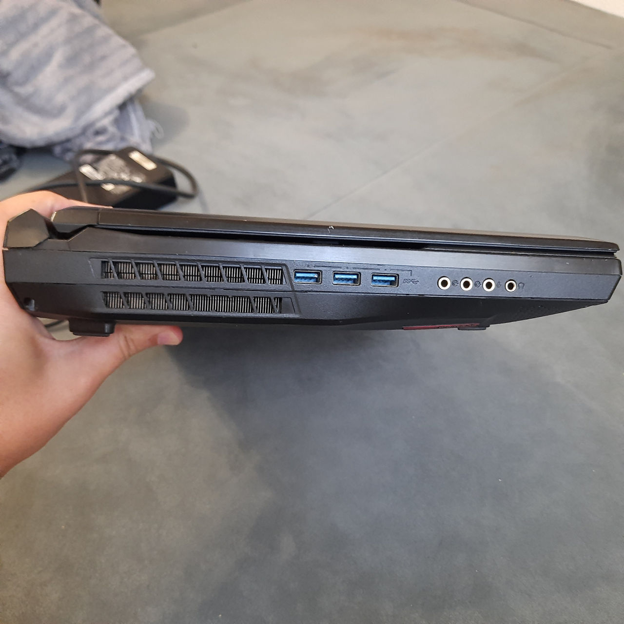 MSI GT75 Titan i7-9750H RTX 2080