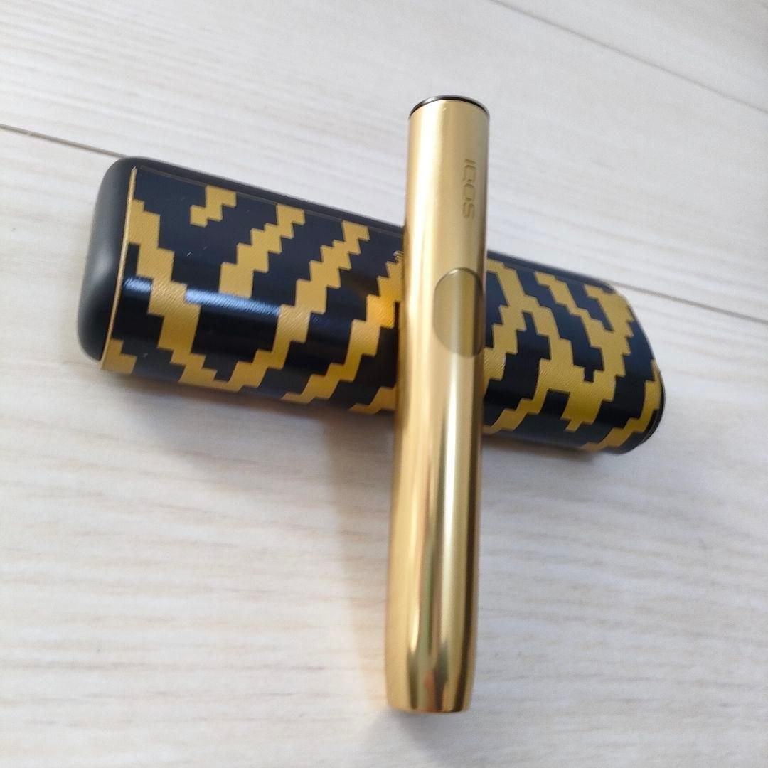 Iqos iluma prime I Seletti (Limited Edition))