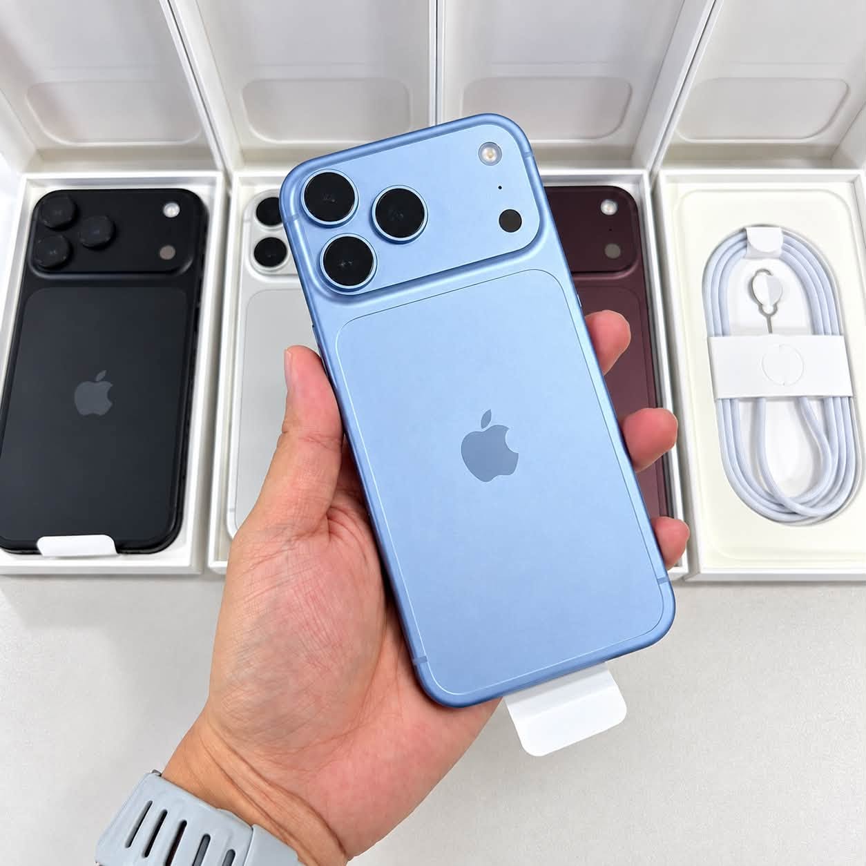 Apple iPhone 18 Pro Max, iPhone 18 Pro, iPhone Duo