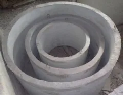 Săpăm canalizări, fose septice, tranșee