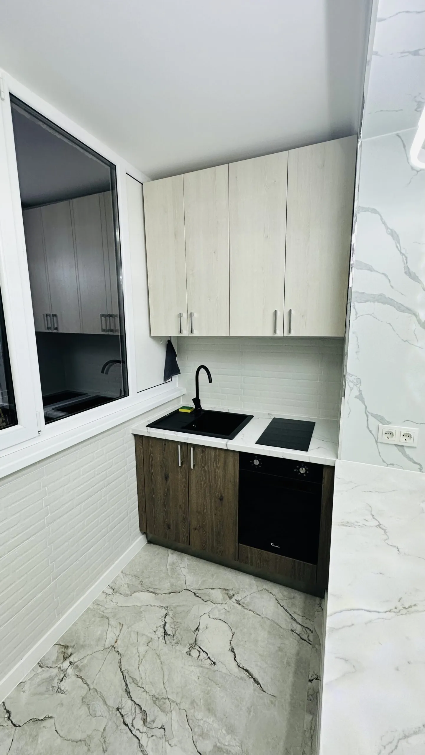 Dau în chirie apartament cu o camera