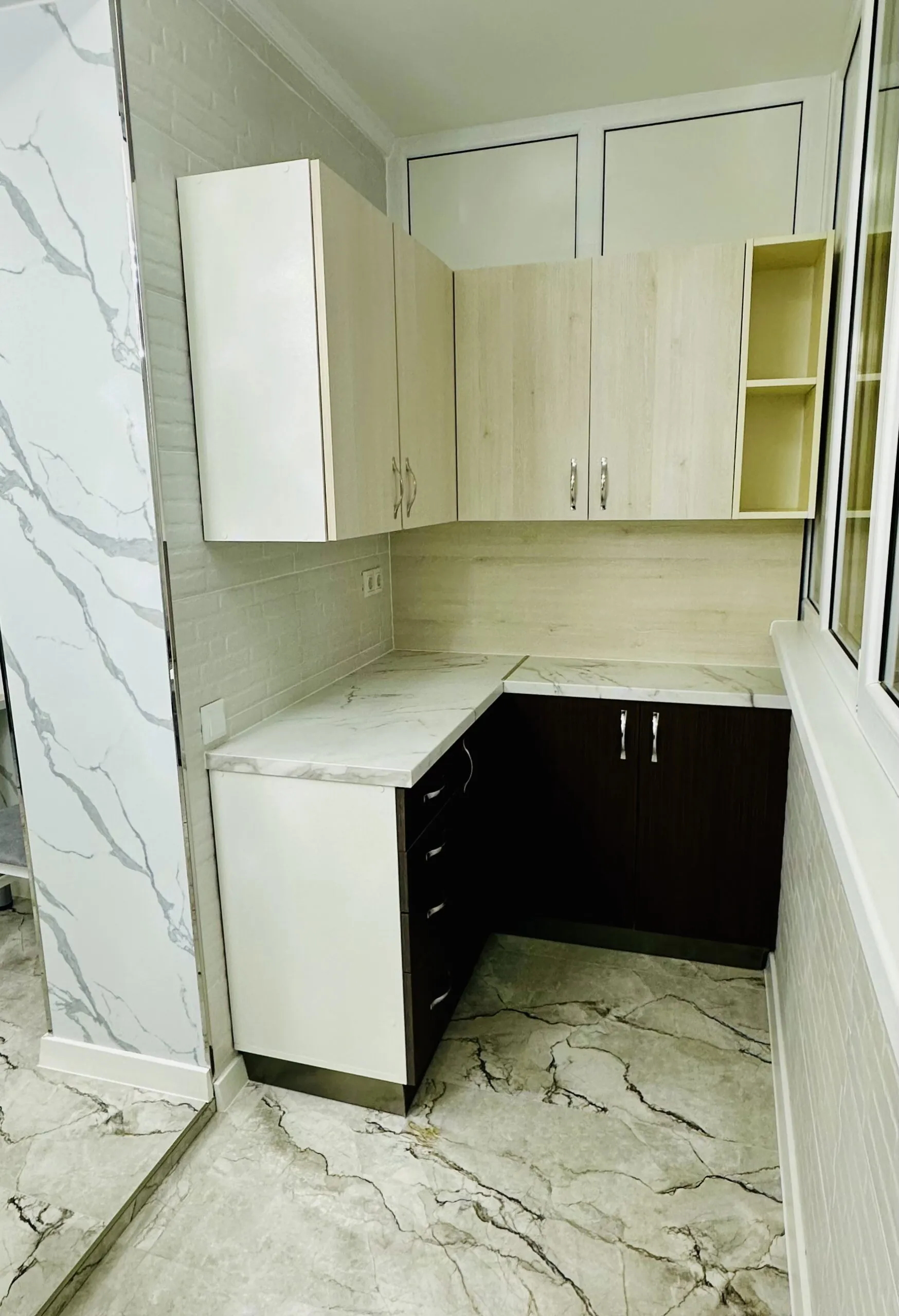 Dau în chirie apartament cu o camera