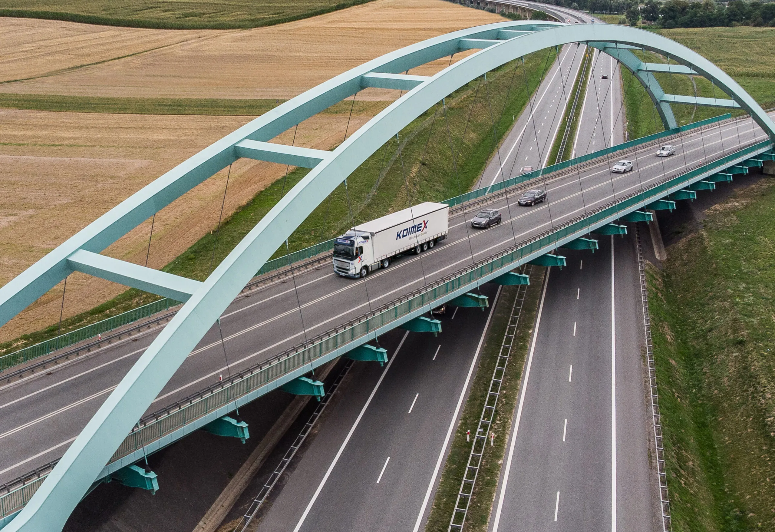 ВОДИТЕЛЬ-МЕЖДУНАРОДНИК C+E