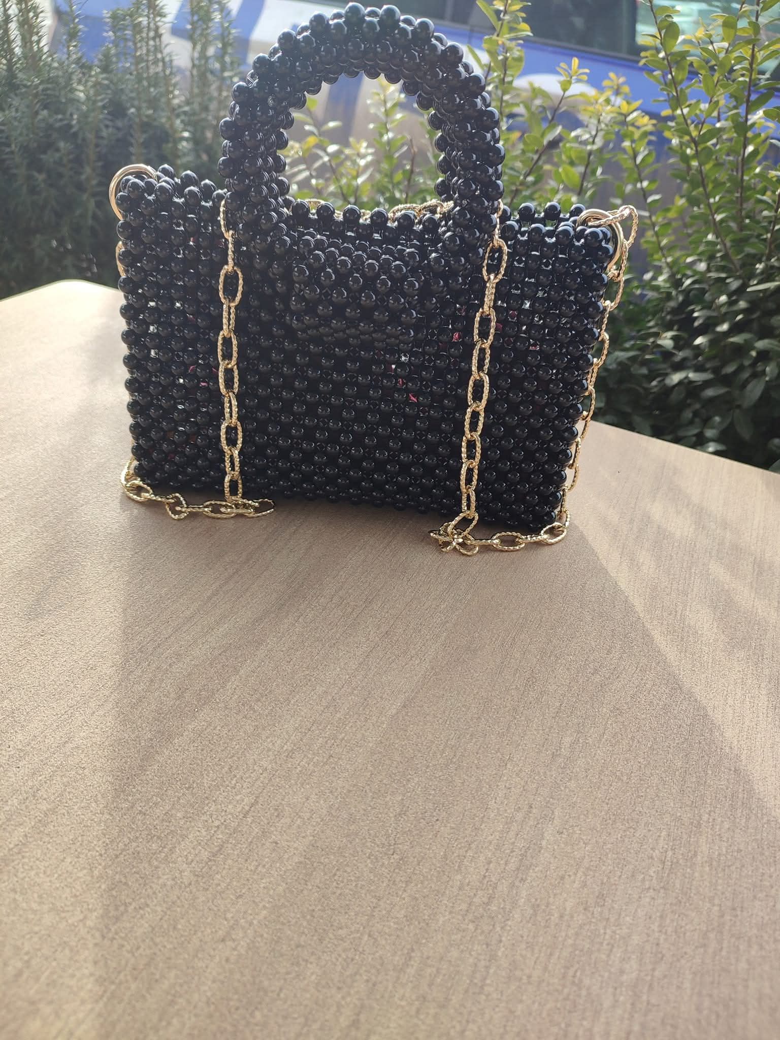 Vind si confectionez la comanda gentute manuale