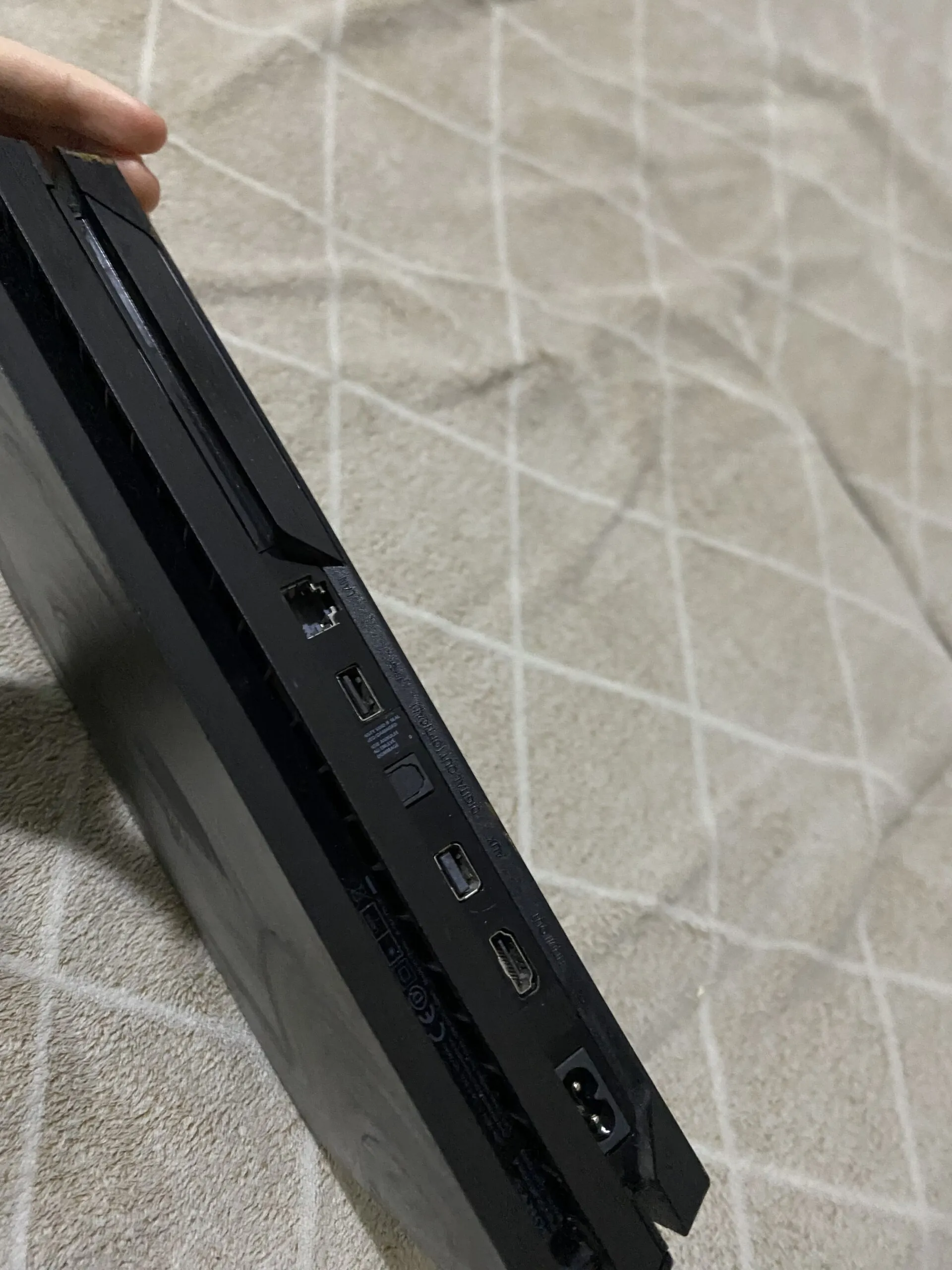 Продаю PlayStation 4 Pro 1T вместе с аккаунтам