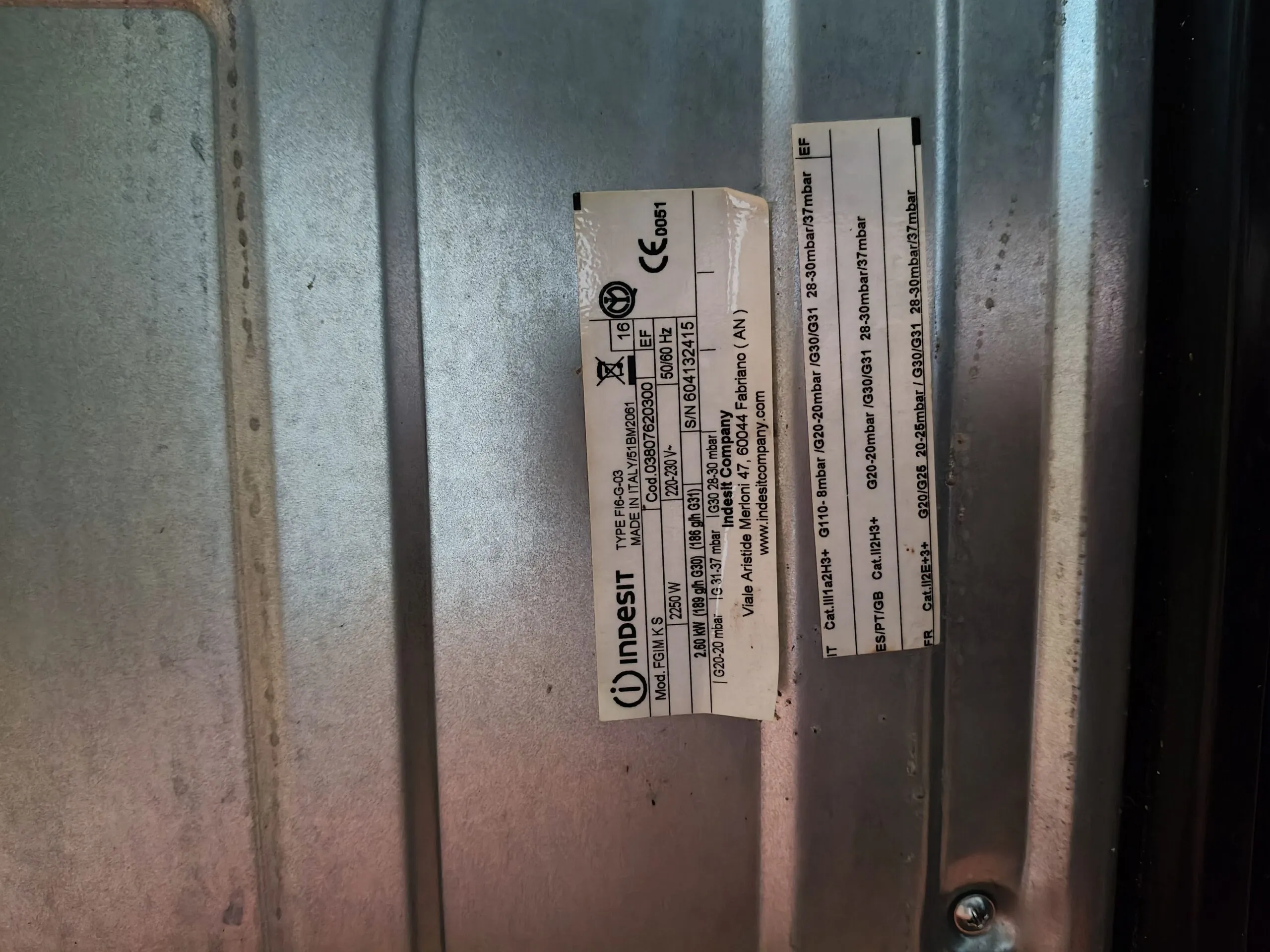 Se vinde urjent este în stare buna