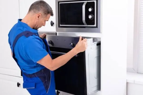 УСТАНОВКА ВСТРАИВАЕМЫЕ ХОЛОДИЛЬНИКИ МОНТАЖ КИШИНЕВ