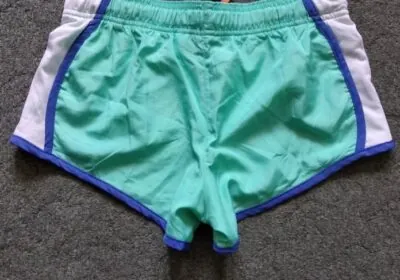 e8b461e9-17de-4d29-9407-dd165a816d8f