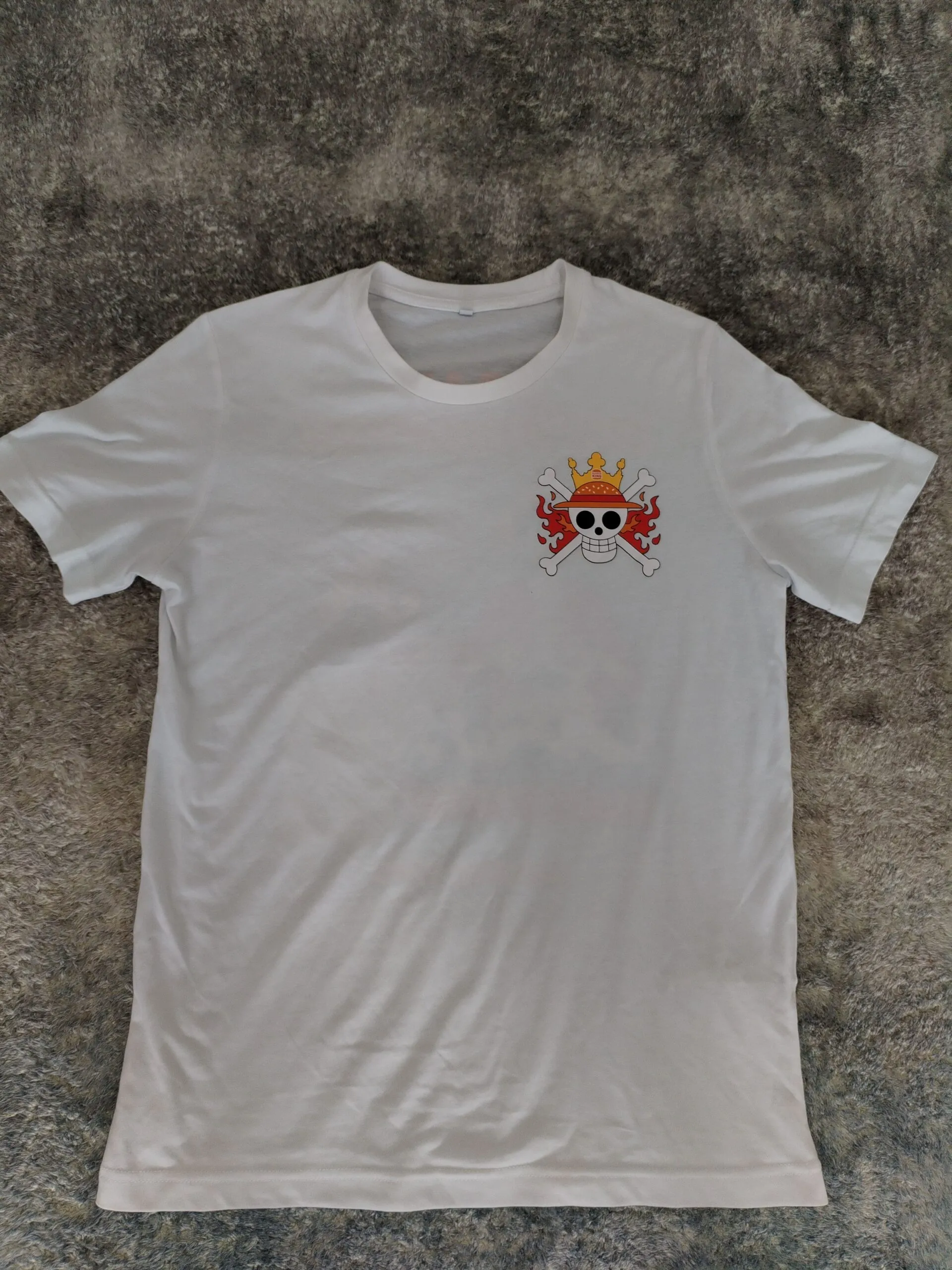 Футболка one piece