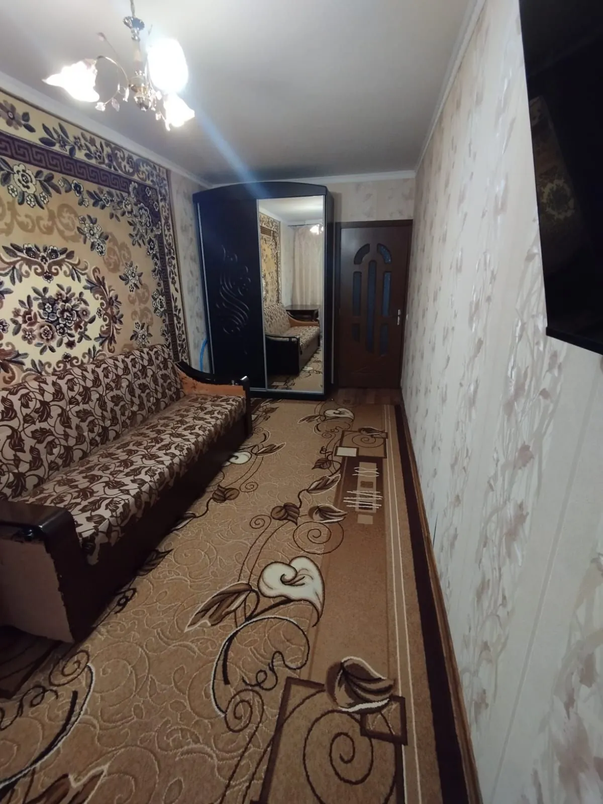 Продаю трёхкомнатную квартиру