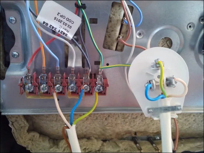 УСТАНОВКА ГАЗОВЫХ И ЭЛЕКТРИЧЕСКИХ ПЛИТ. ДУХОВКИ.
