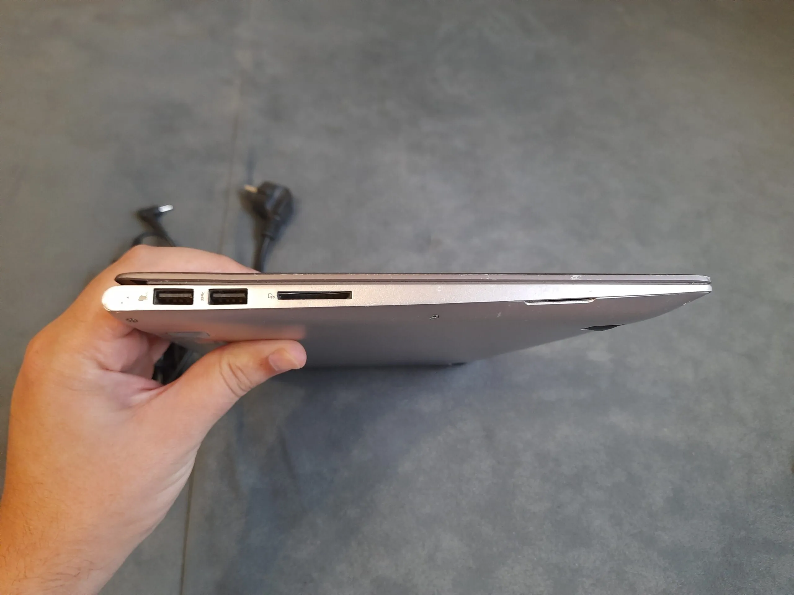 Asus UX303L i7-5500U