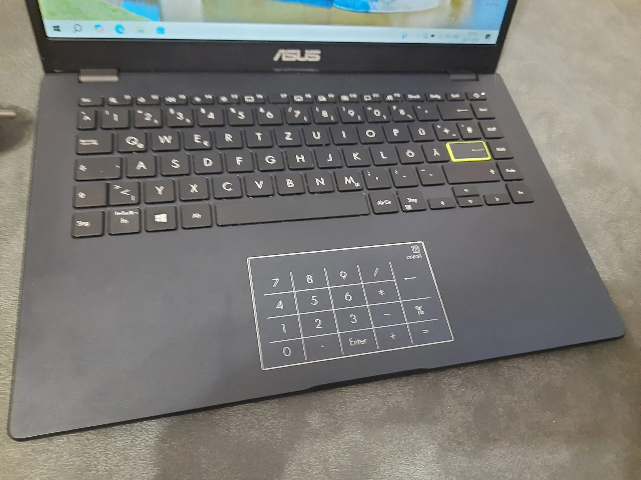 Asus E410ma