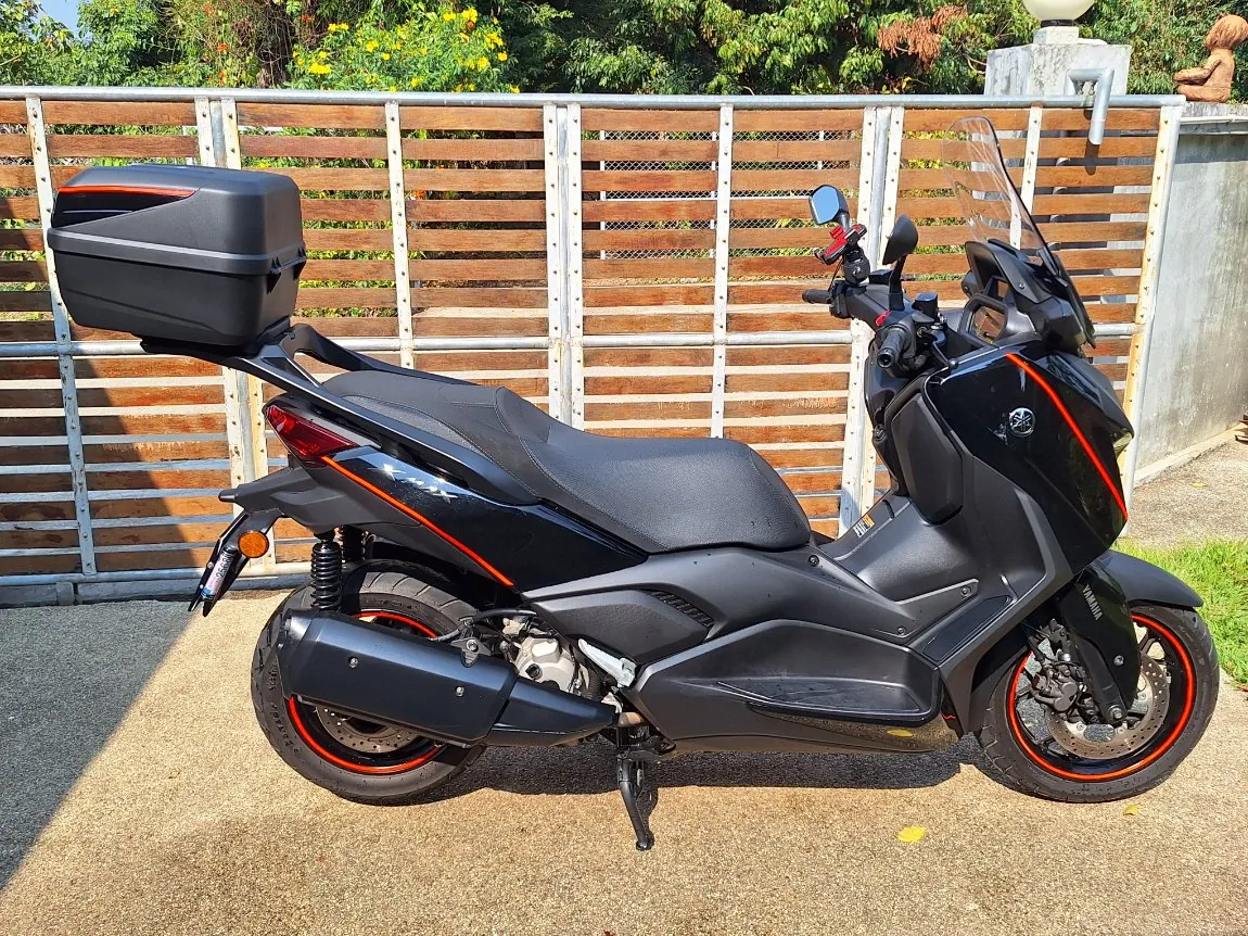 Yamaha X-Max 300