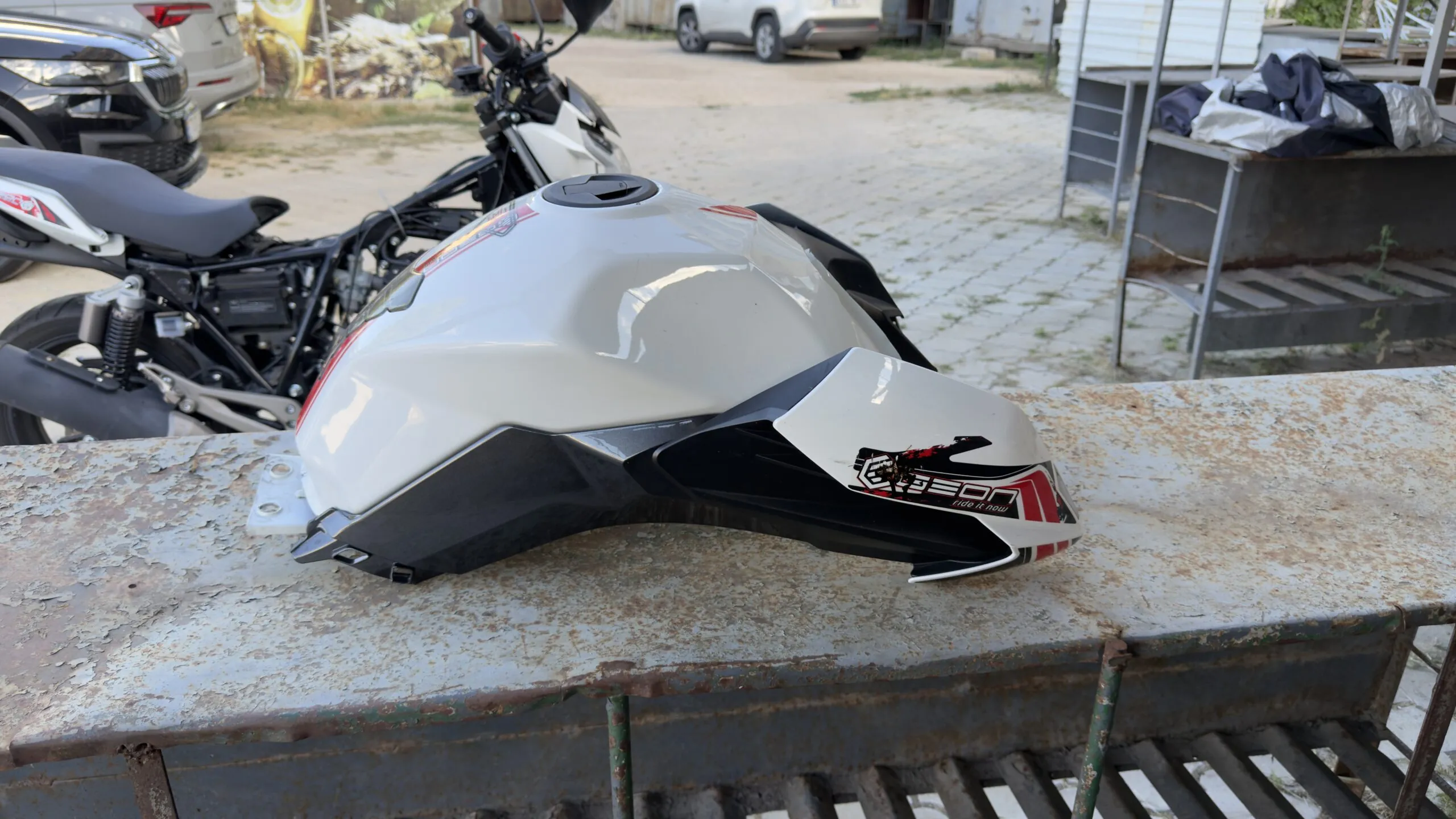 Geon CR6Z-250